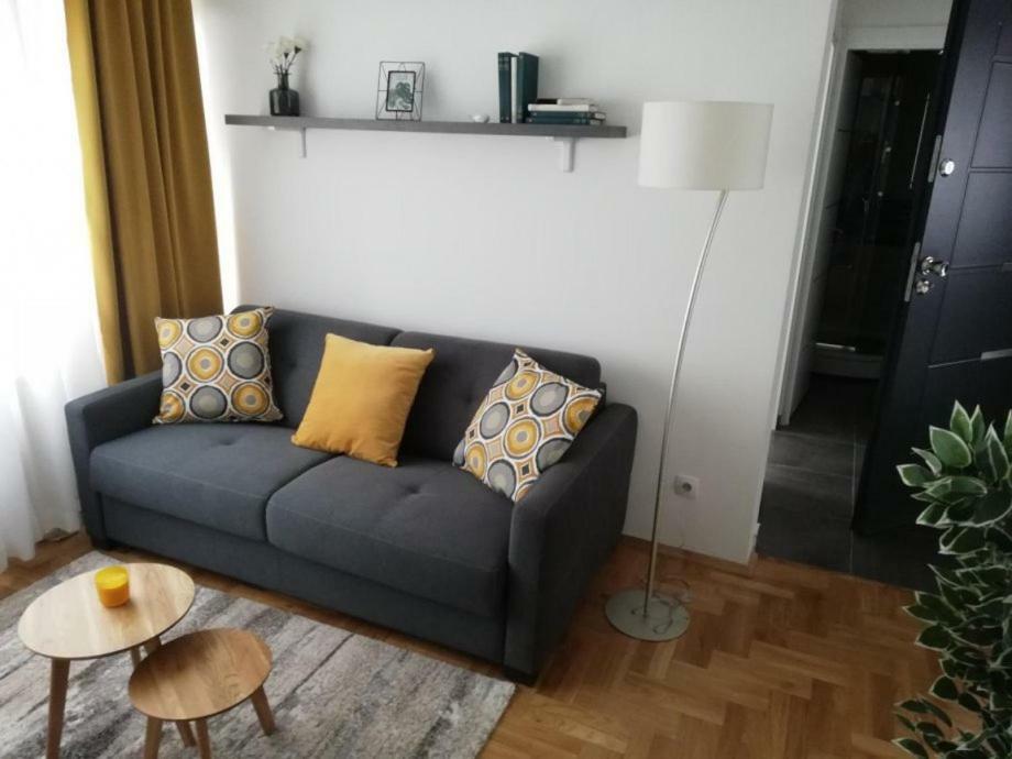 זאגרב Apartments Ali מראה חיצוני תמונה