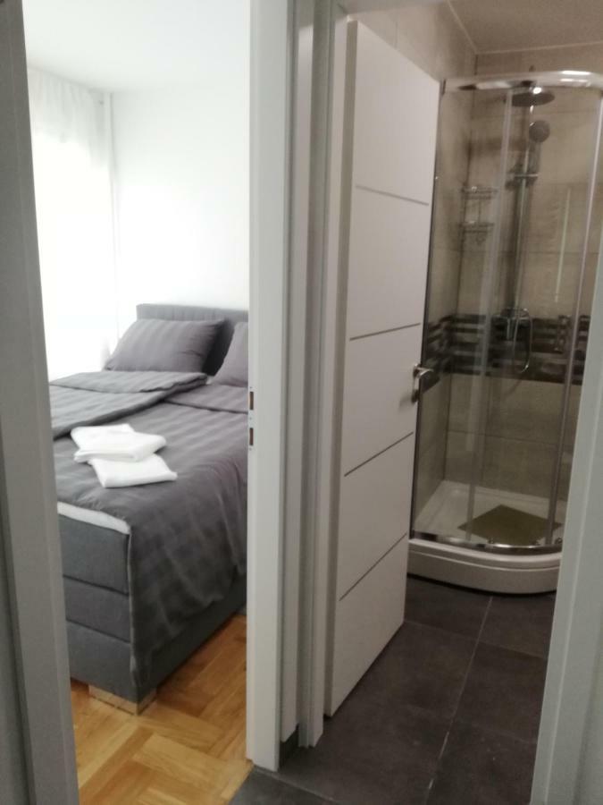 זאגרב Apartments Ali מראה חיצוני תמונה